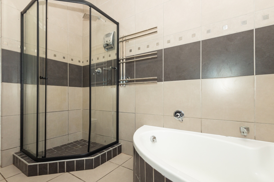 4 Bedroom Property for Sale in Selbourne Western Cape